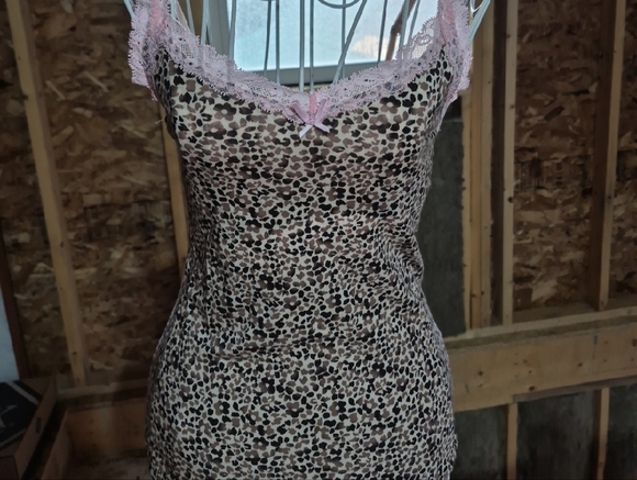 Leopard Print Lace Trim Women's Victoria's Secret Cami Top. Medium - Picture 2 of 7